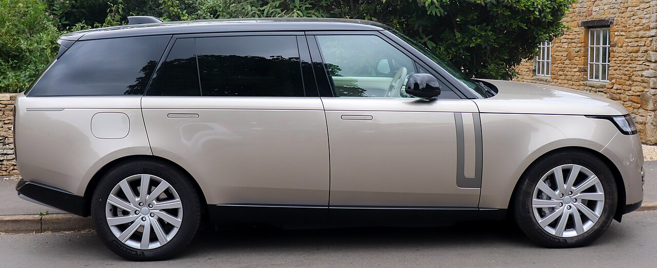 Range Rover SV 2024