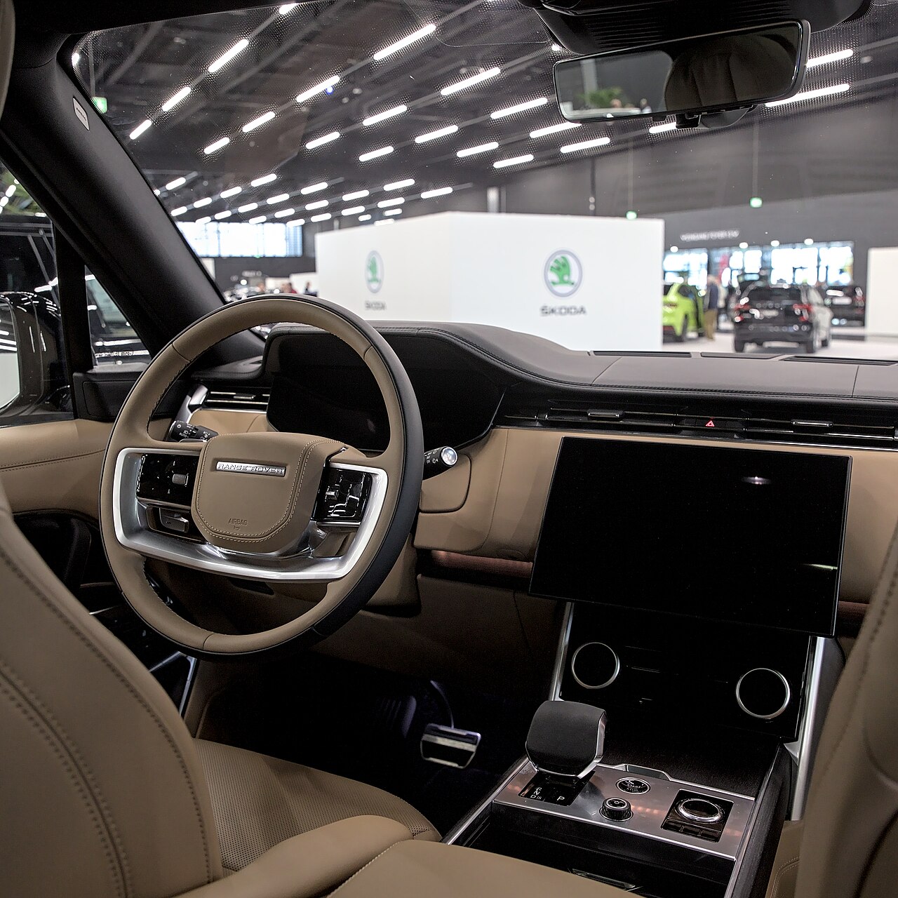 Range Rover SV 2024