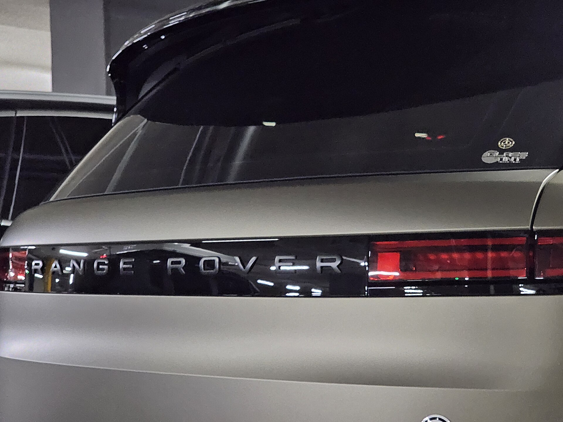 Range Rover SV 2024