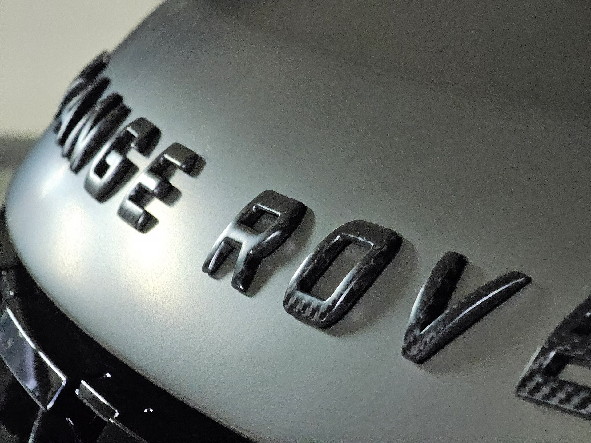 Range Rover SV 2024