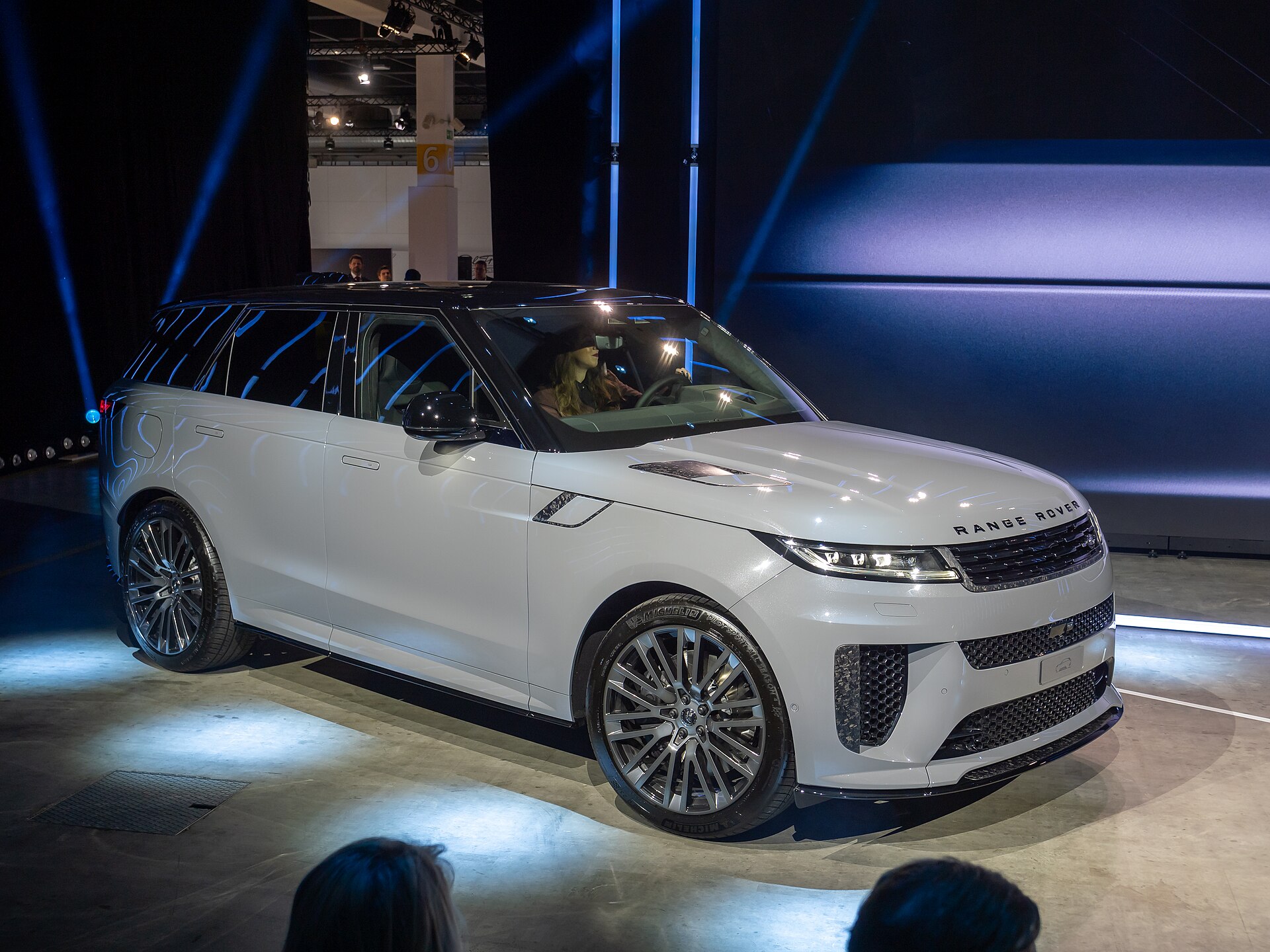 Range Rover SV 2024