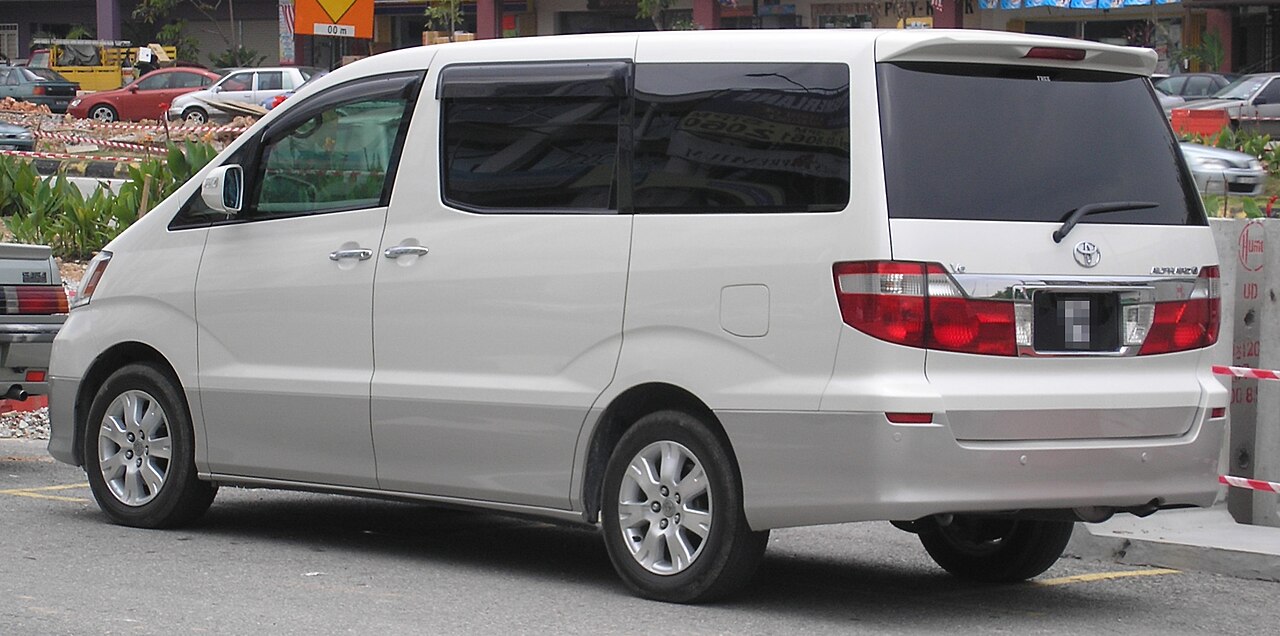 Toyota Alphard (first generation) (rear, white), Serdang