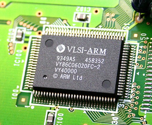 VLSI VY86C06020FC-2 ARM60 CPU chip